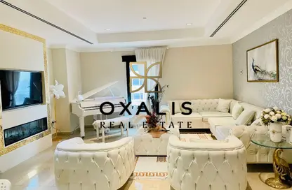 Apartment - 1 Bedroom - 2 Bathrooms for rent in East Porto Drive - Porto Arabia - The Pearl Island - Doha