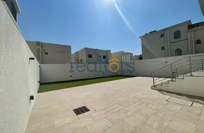Villa - 6 Bedrooms - 7 Bathrooms for rent in Izghawa - Izghawa - Doha