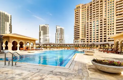 Apartment - 2 Bedrooms - 3 Bathrooms for rent in East Porto Drive - Porto Arabia - The Pearl Island - Doha