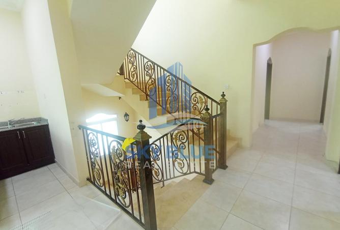 970298 - Property Image 2