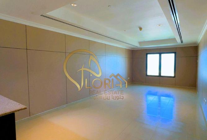 965289 - Property Image 2