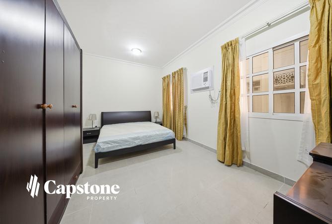 984665 - Property Image 2