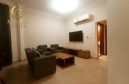 Apartment - 1 Bedroom - 2 Bathrooms for rent in Umm Ghuwalina - Umm Ghuwailina - Doha Apartment - 1 Bedroom - 2 Bathrooms for rent in Umm Ghuwalina - Umm Ghuwailina - Doha