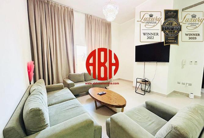 930372 - Property Image 2