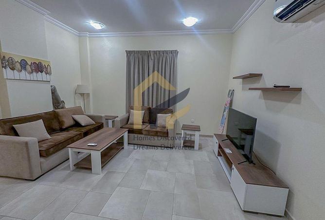 967402 - Property Main Image