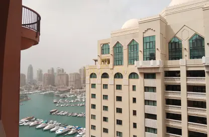 Apartment - 2 Bedrooms - 2 Bathrooms for rent in Porto Arabia - The Pearl Island - Doha