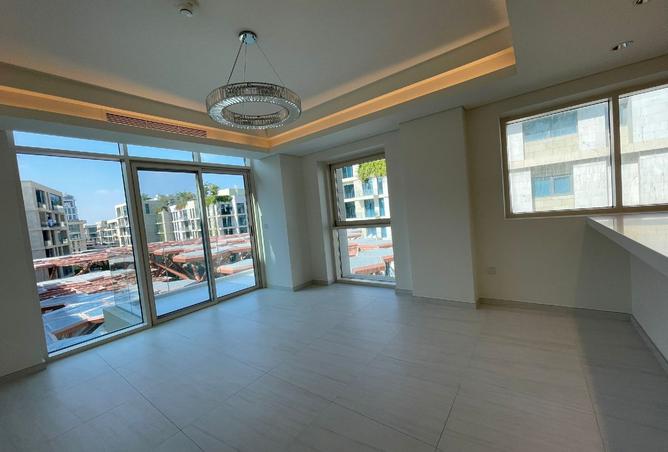 984349 - Property Image 2