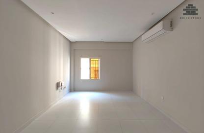 Apartment - 2 Bedrooms - 2 Bathrooms for rent in Al Sadd Road - Al Sadd - Doha