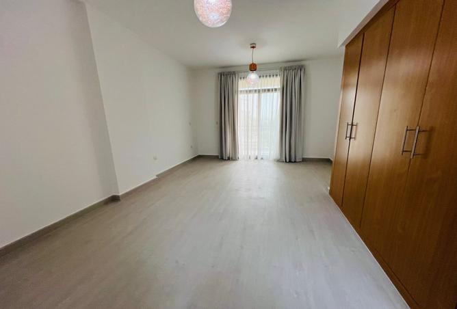 1010703 - Property Image 3