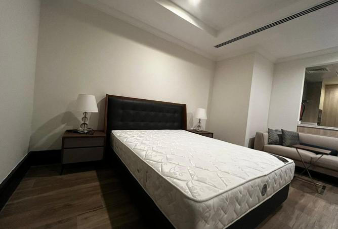 965294 - Property Image 3