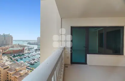 Apartment - 2 Bedrooms - 3 Bathrooms for rent in Tower 23 - Porto Arabia - The Pearl Island - Doha