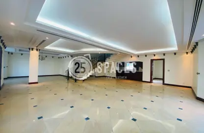 فيلا - 4 غرف نوم - 5 حمامات للايجار في فلل واست باي لاغون - وست باي لاجون - بحيرة وست لاجون - الدوحة