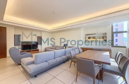 Apartment - 2 Bedrooms - 3 Bathrooms for rent in Diplomatic Street - West Bay - Doha