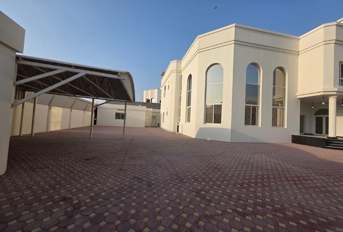 930815 - Property Image 3