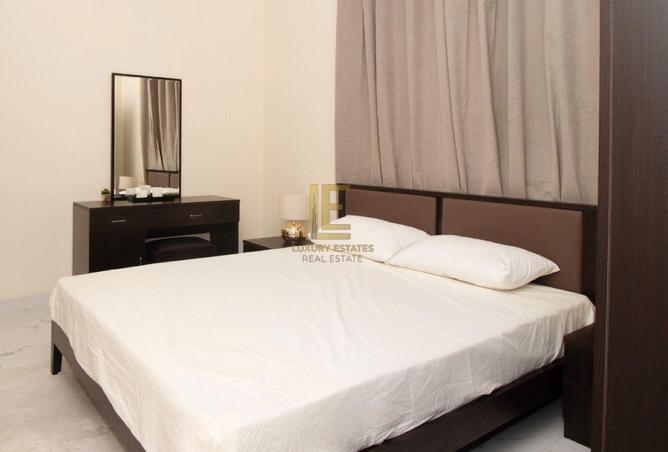 990697 - Property Image 2