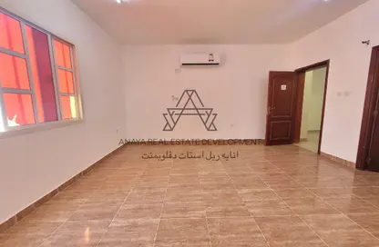 فيلا - 1 حمام للايجار في شارع ام السنيم - عين خالد - الدوحة