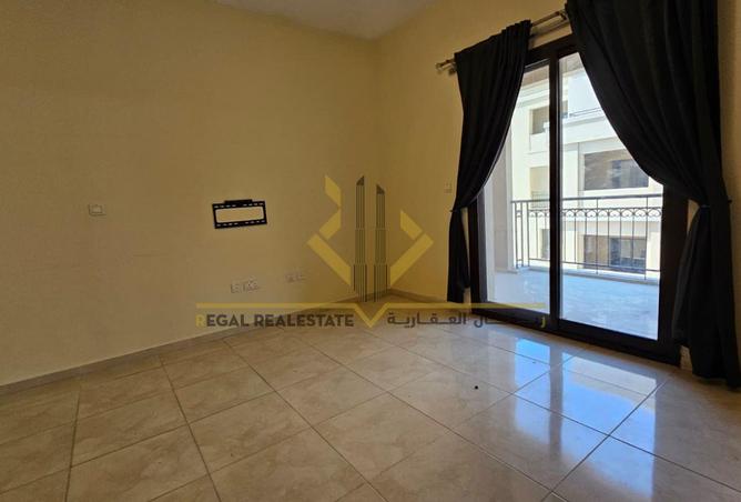 942134 - Property Image 2