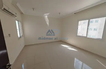 Apartment - 2 Bedrooms - 2 Bathrooms for rent in Bin Omran - Fereej Bin Omran - Doha