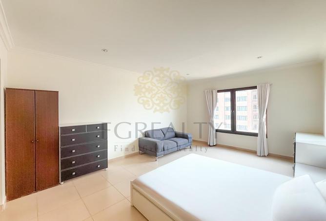 975849 - Property Image 3