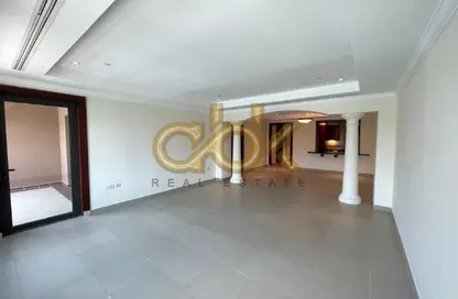 Townhouse - 2 Bedrooms - 3 Bathrooms for sale in East Porto Drive - Porto Arabia - The Pearl Island - Doha