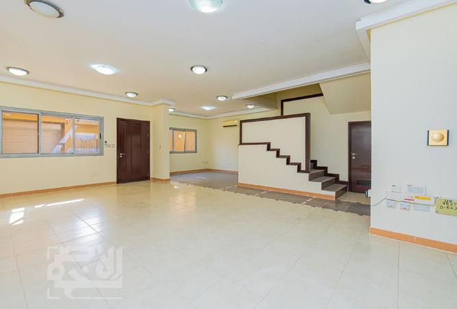 1000533 - Property Image 3