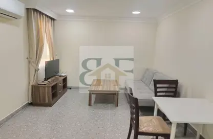 Apartment - 1 Bedroom - 1 Bathroom for rent in Umm Ghwailina Comm - Umm Ghuwalina - Umm Ghuwailina - Doha