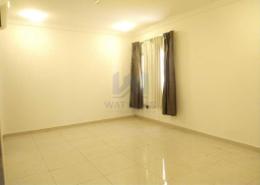 شقة - 2 غرف نوم - 2 حمامات للكراء في شارع الطبري - فريج بن عمران - الدوحة