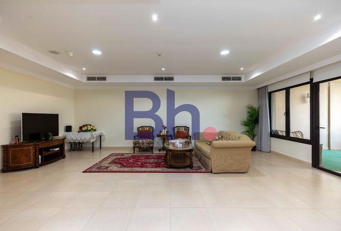 967342 - Property Image 2