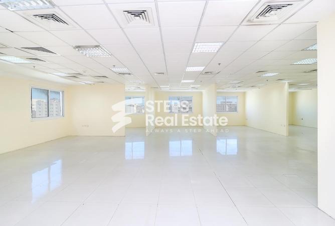 962341 - Property Image 2