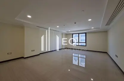 Apartment - 1 Bedroom - 2 Bathrooms for rent in East Porto Drive - Porto Arabia - The Pearl Island - Doha