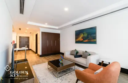 Living Room image for: Apartment - 1 Bathroom for rent in Viva East - Viva Bahriyah - The Pearl Island - Doha, Image 1