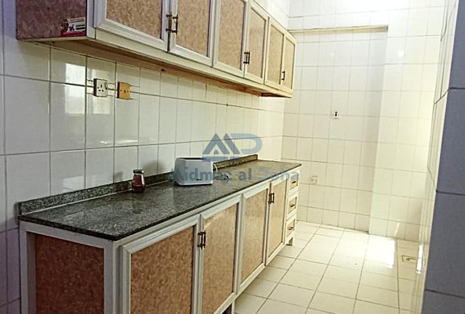 883685 - Property Image 2