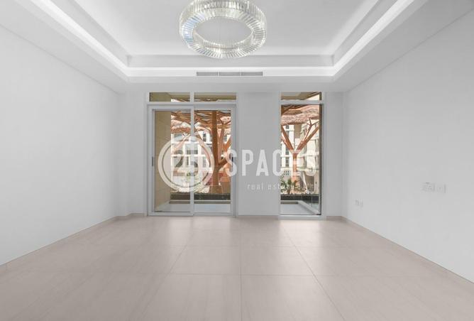 1010355 - Property Image 2