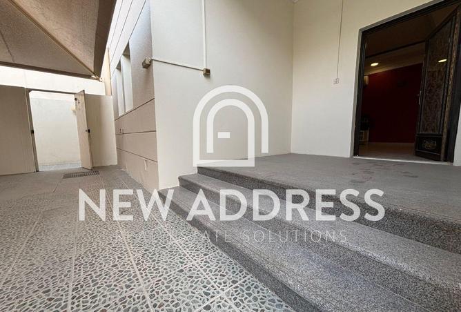 999806 - Property Image 3