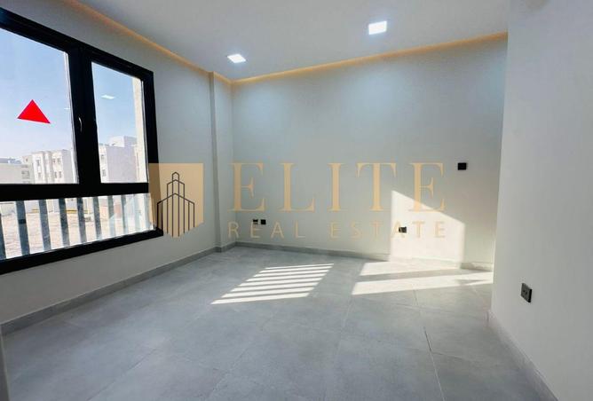 1000114 - Property Image 2