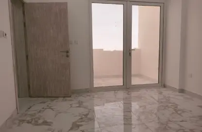 Apartment - 2 Bedrooms - 2 Bathrooms for rent in Al Aziziyah - Al Aziziyah - Doha