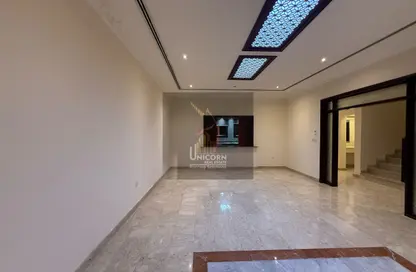 Compound - 4 Bedrooms - 4 Bathrooms for rent in Muraikh - AlMuraikh - Doha