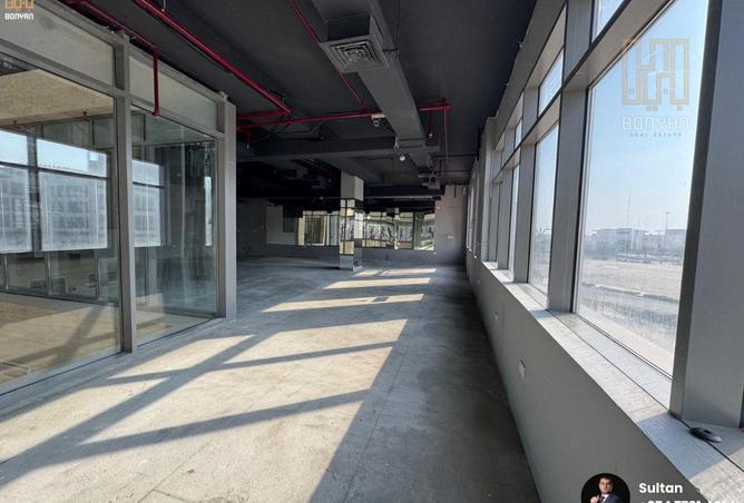 979807 - Property Image 3