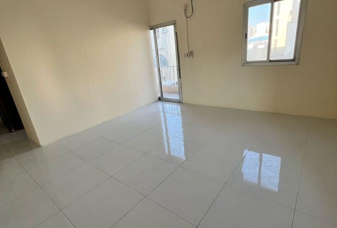 960695 - Property Image 3