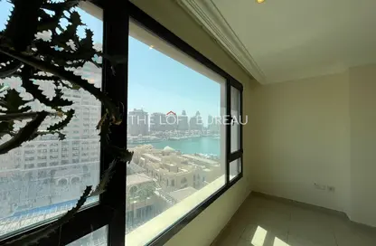 Apartment - 1 Bedroom - 2 Bathrooms for rent in West Porto Drive - Porto Arabia - The Pearl Island - Doha