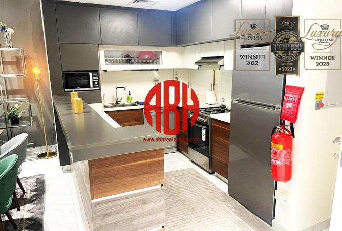 976871 - Property Image 2