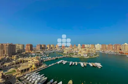 (بنتهاوس  (روف - 5 غرف نوم - 7 حمامات للايجار في طريق بورتو الشرقي - بورتو أرابيا - جزيرة اللؤلؤة - الدوحة