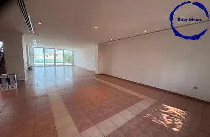 فيلا - 4 غرف نوم - 6 حمامات للايجار في فلل واست باي لاغون - وست باي لاجون - بحيرة وست لاجون - الدوحة فيلا - 4 غرف نوم - 6 حمامات للايجار في فلل واست باي لاغون - وست باي لاجون - بحيرة وست لاجون - الدوحة