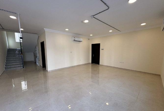 1010272 - Property Image 2