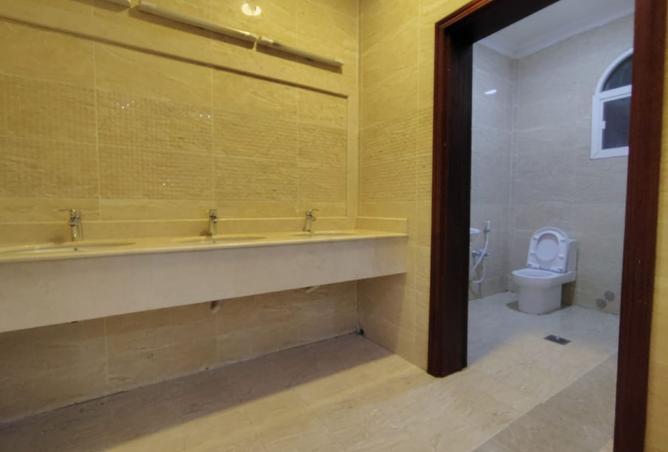 999074 - Property Image 3