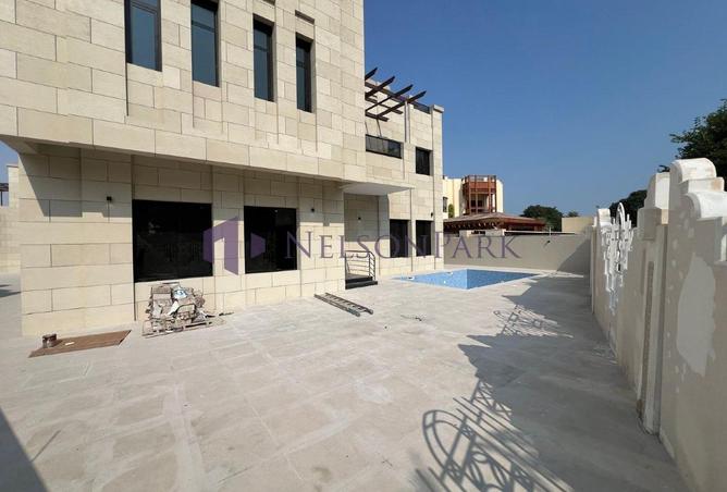 946044 - Property Image 2