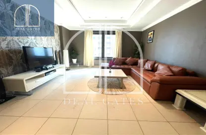Apartment - 1 Bedroom - 2 Bathrooms for rent in East Porto Drive - Porto Arabia - The Pearl Island - Doha
