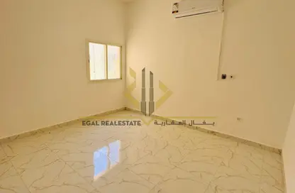 شقة - 3 غرف نوم - 2 حمامات للايجار في أبو هامور - الدوحة