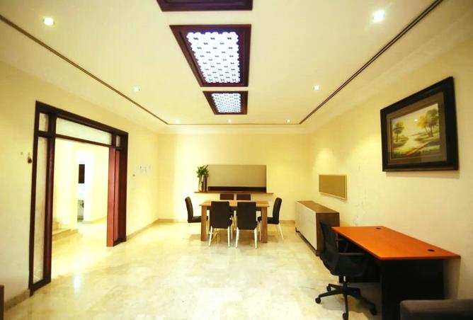 968219 - Property Image 3