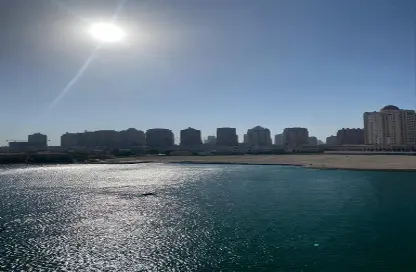 شقة - 3 غرف نوم - 4 حمامات للايجار في فيفا بحرية - جزيرة اللؤلؤة - الدوحة